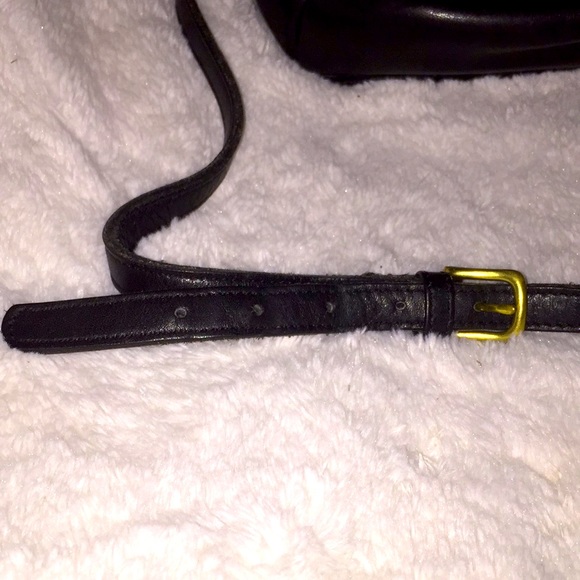 Vintage 1990s Coach Black Leather Crossbody - Picture 2 of 7